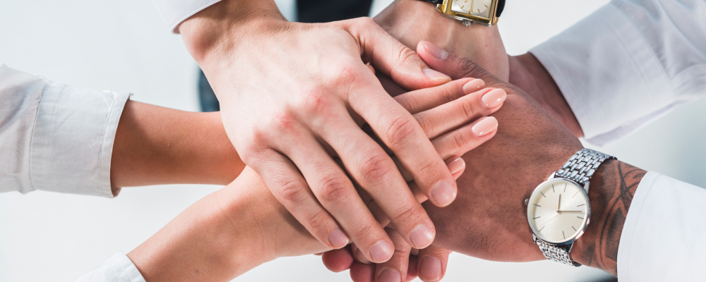 RepairDesk how to build relationships for your repair store blog banner